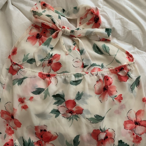 Flower Halter Neck Tank Top - Picture 3 of 6